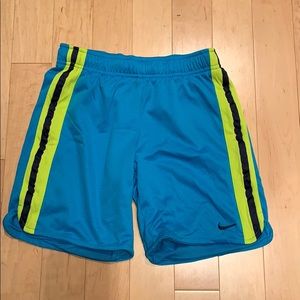 Nike Girls M Shorts